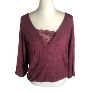 Willow Root lace accent batwing sleeve knit top Sz Medium NWT